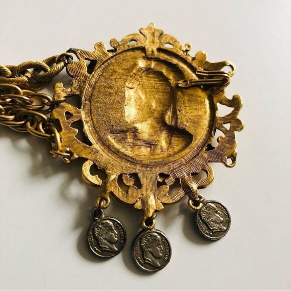 Gold Coin Chain Belt - Picture 5 of 5